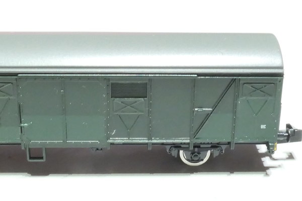 Fleischmann 831513 DB 2x 2achsiger G Wagen braun grün