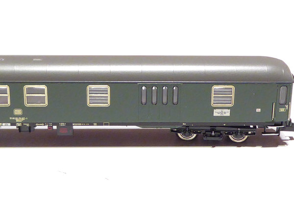 Fleischmann 863924 DB 2 Klasse Personenwagen grün