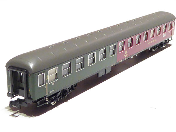 Fleischmann 863921 DB 4achsiger Halbspeisewagen grün rot