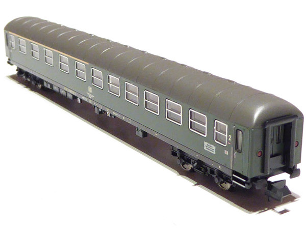 Fleischmann 864201 DB 4achsiger 1 2 Klasse Personenwagen grün